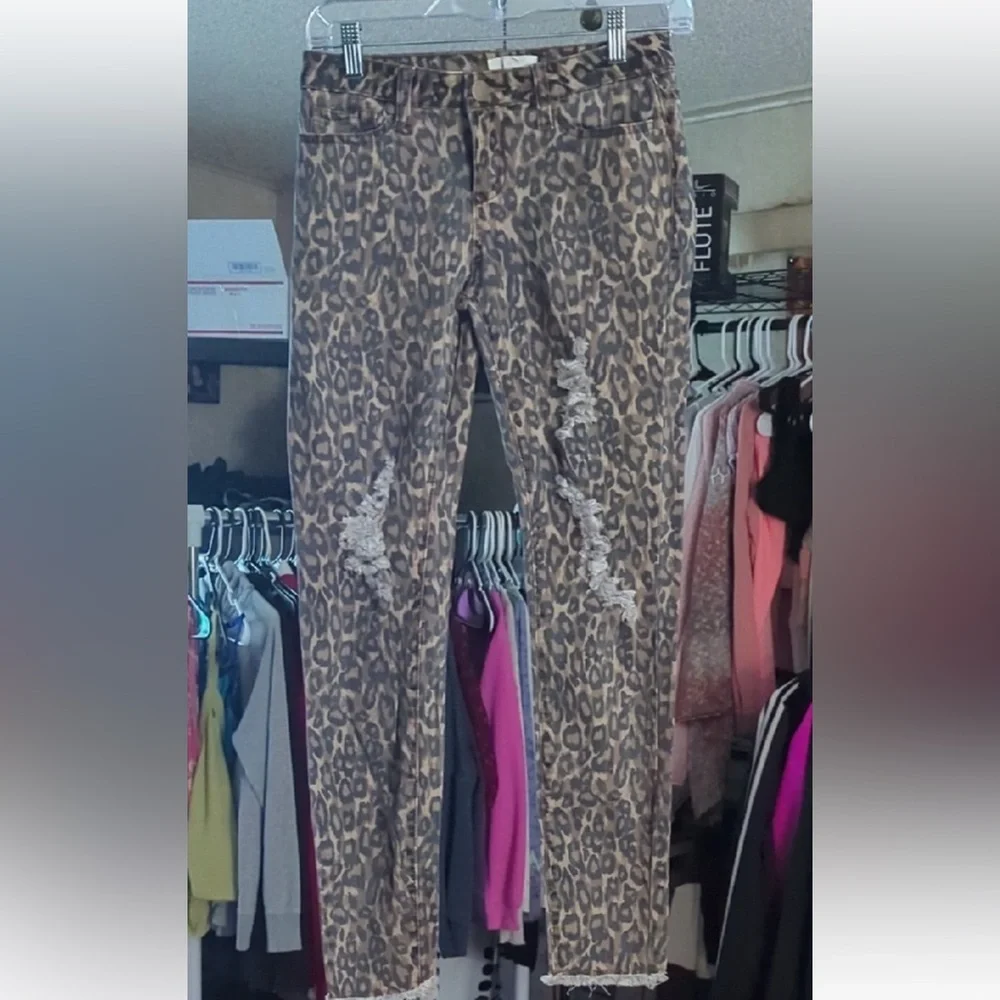 🐆🔥 Easel Distressed Leopard Print Pants | Size Small 🔥🐆 - Picture 1 of 3